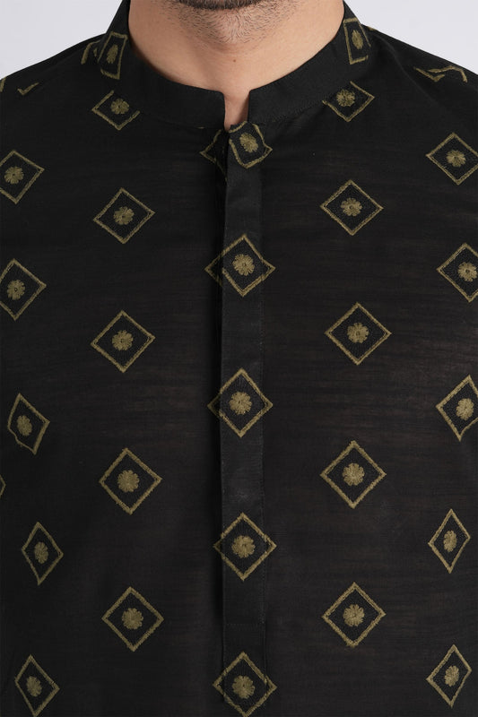 INTL-Embroidered-Kurta-Black