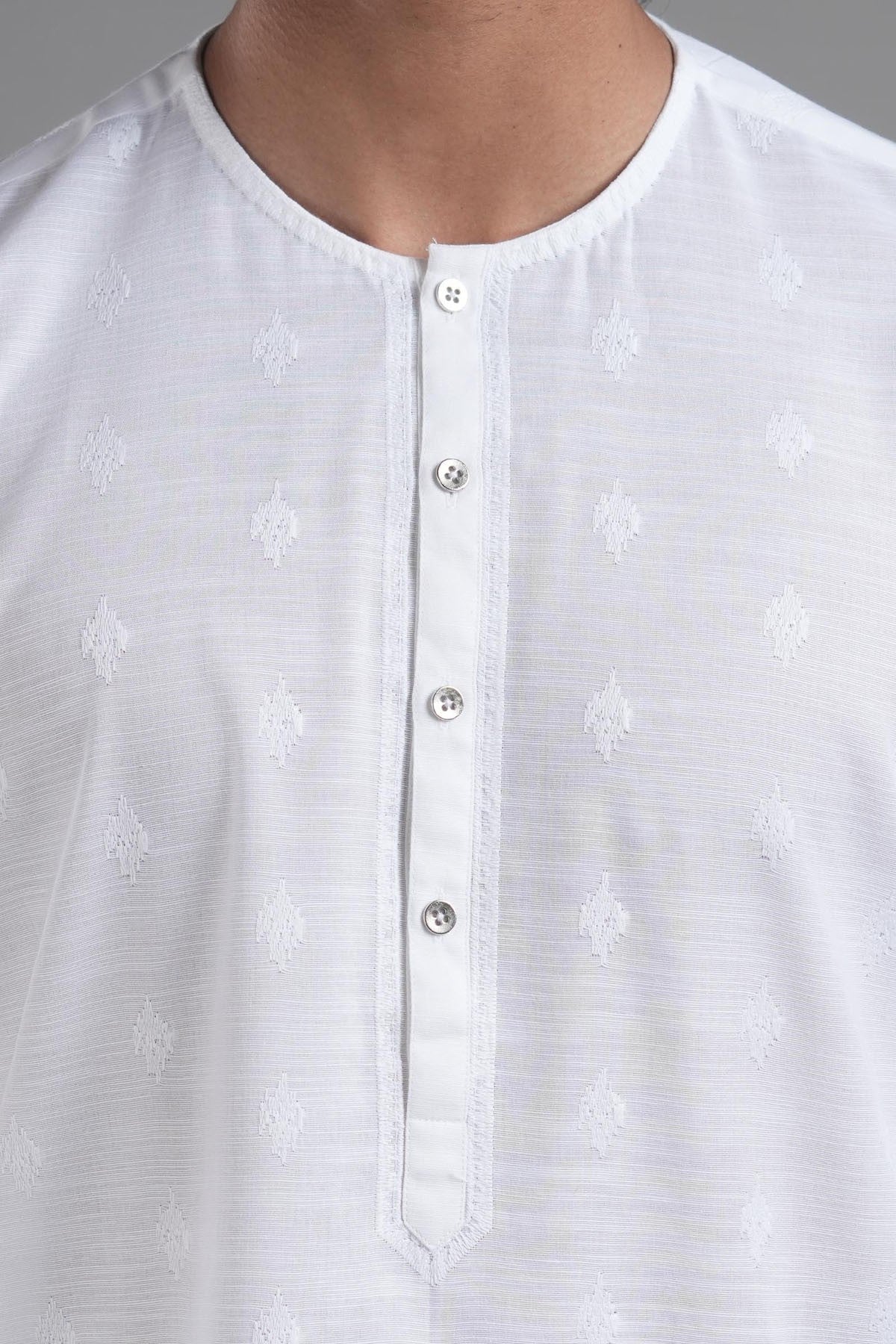 EMBROIDERED KURTA RDY WHITE - shop at Bareezeman