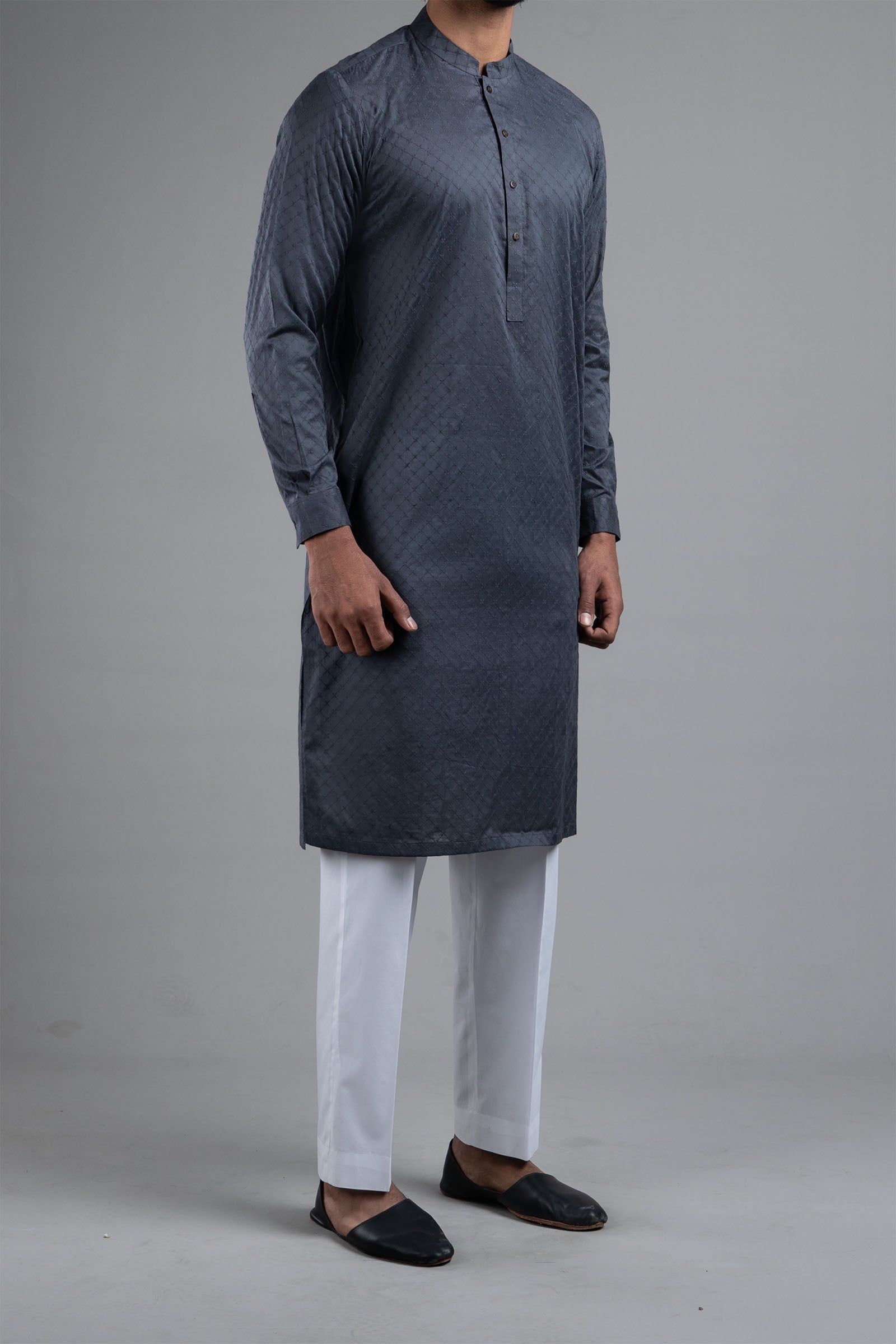 EMBROIDERED KURTA GREY