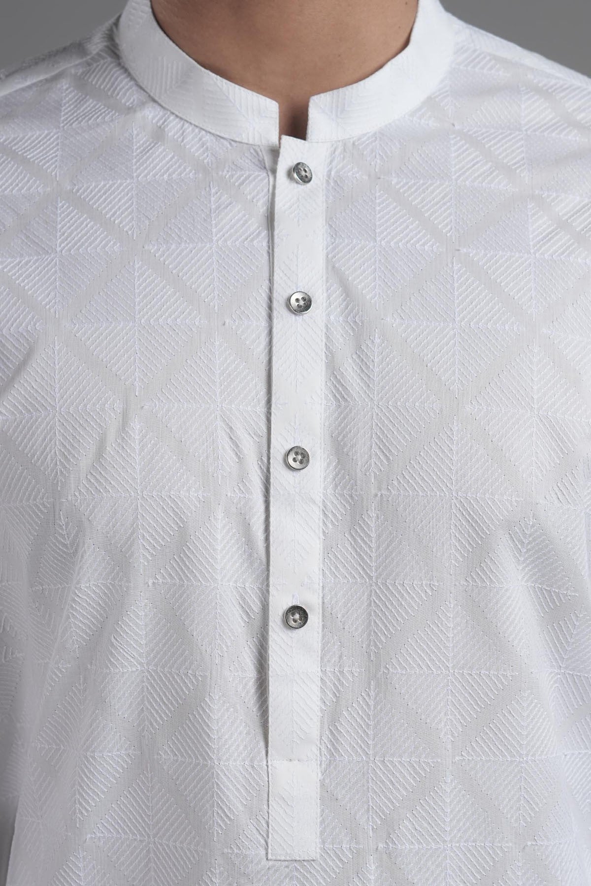EMBROIDERED KURTA RDM WHITE - shop at Bareezeman