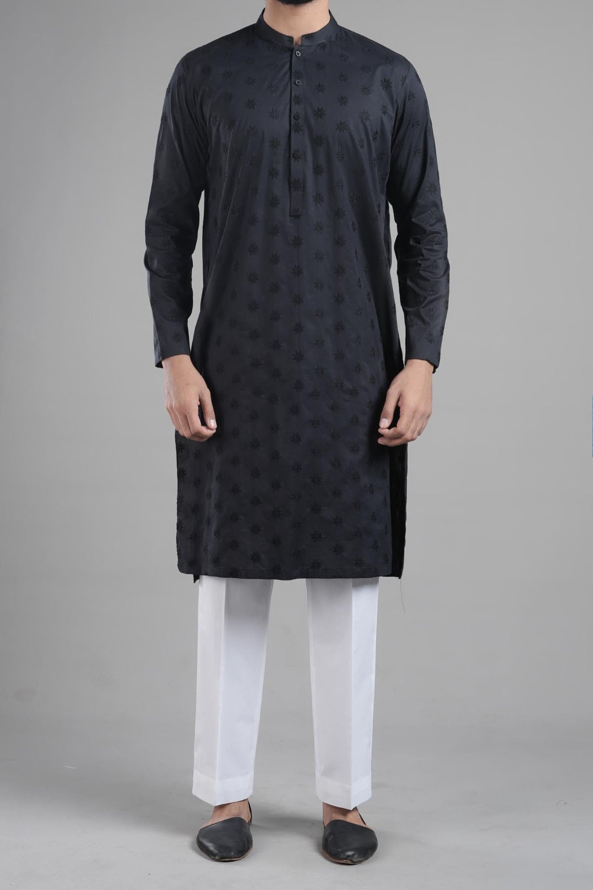 EMBROIDERED KURTA BLACK