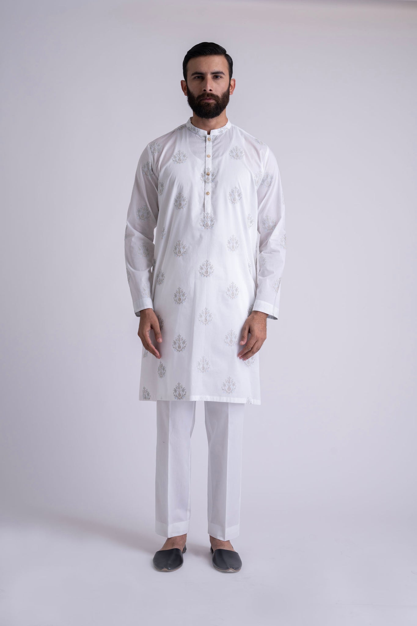 EMBROIDERED-KURTA-WHT