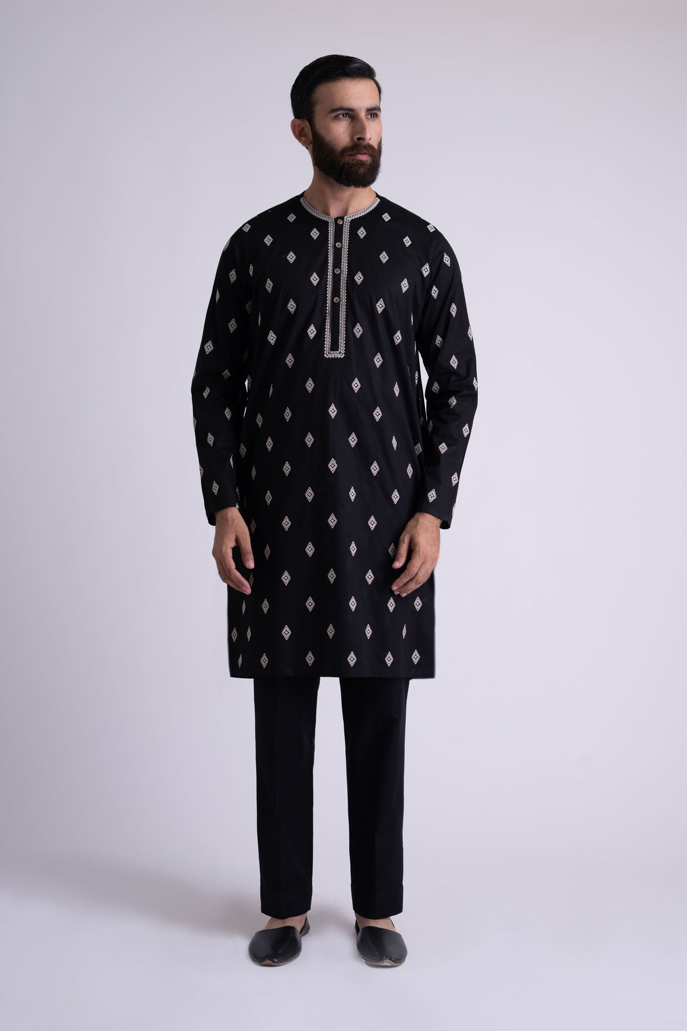 EMBROIDERED-KURTA-BLACK