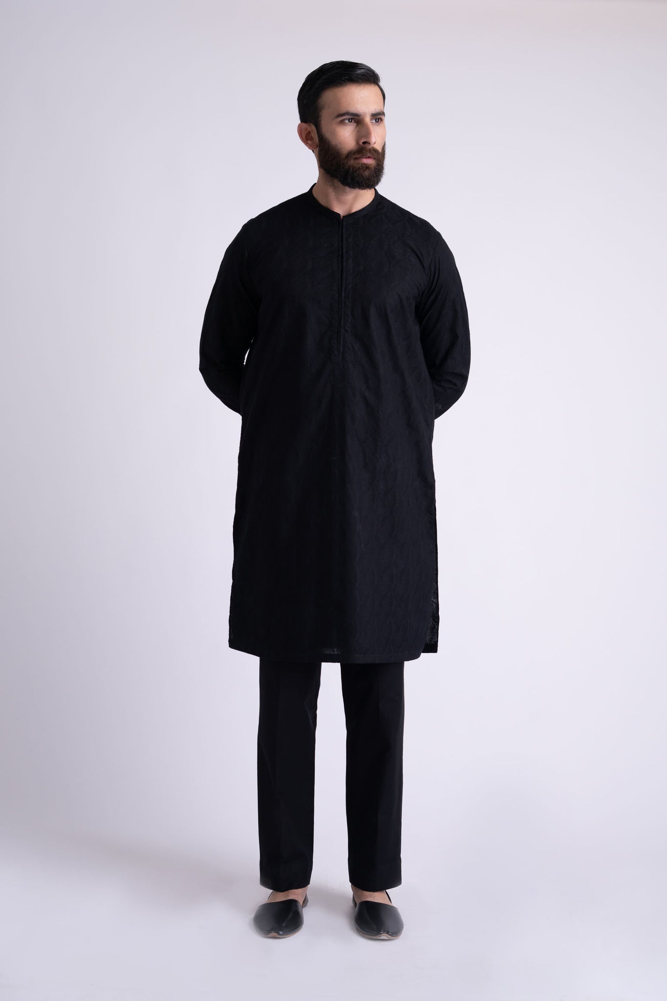 EMBROIDERED-KURTA-BLACK