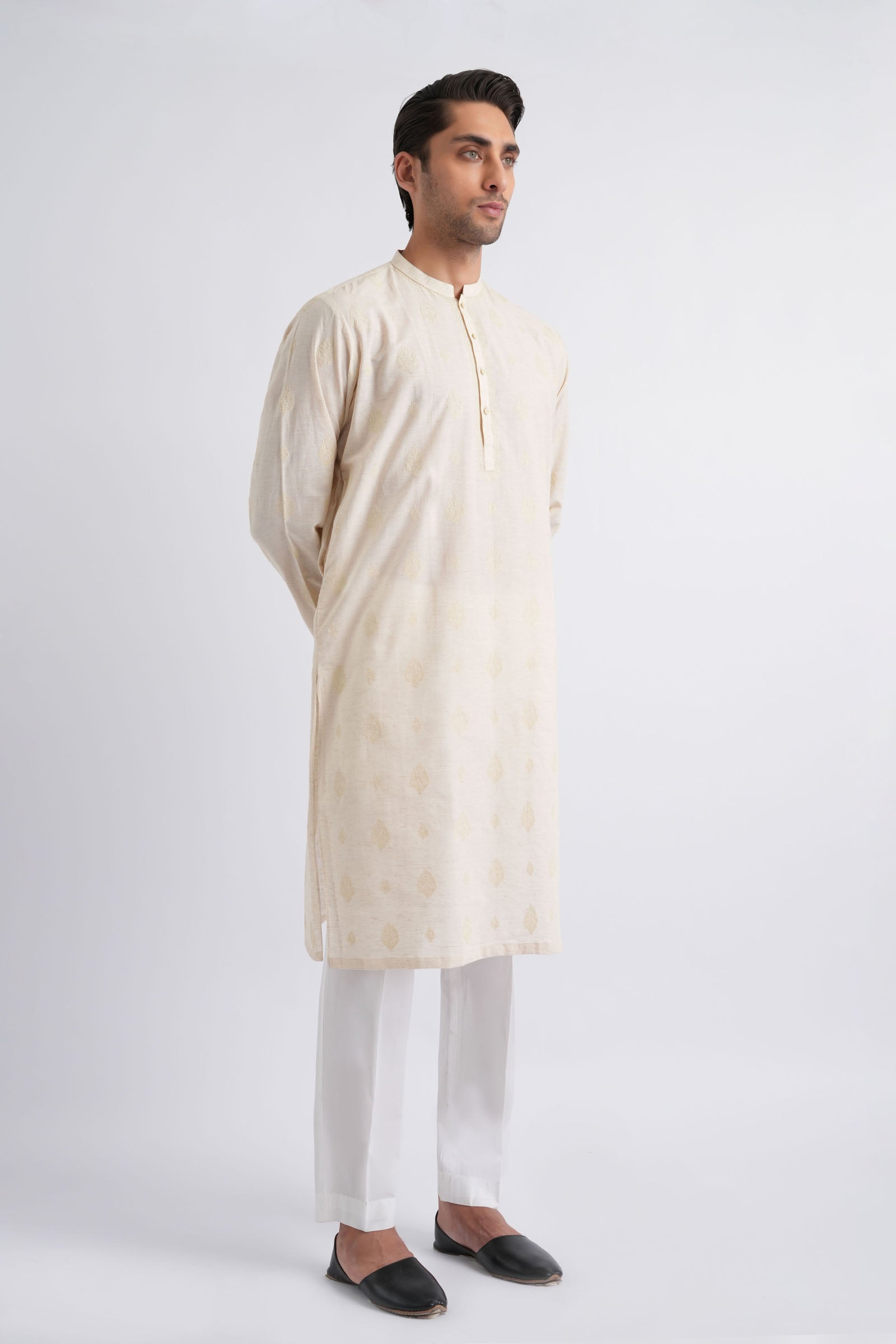 EMBROIDERED-KURTA-BMR-1862R1-O-WHITE
