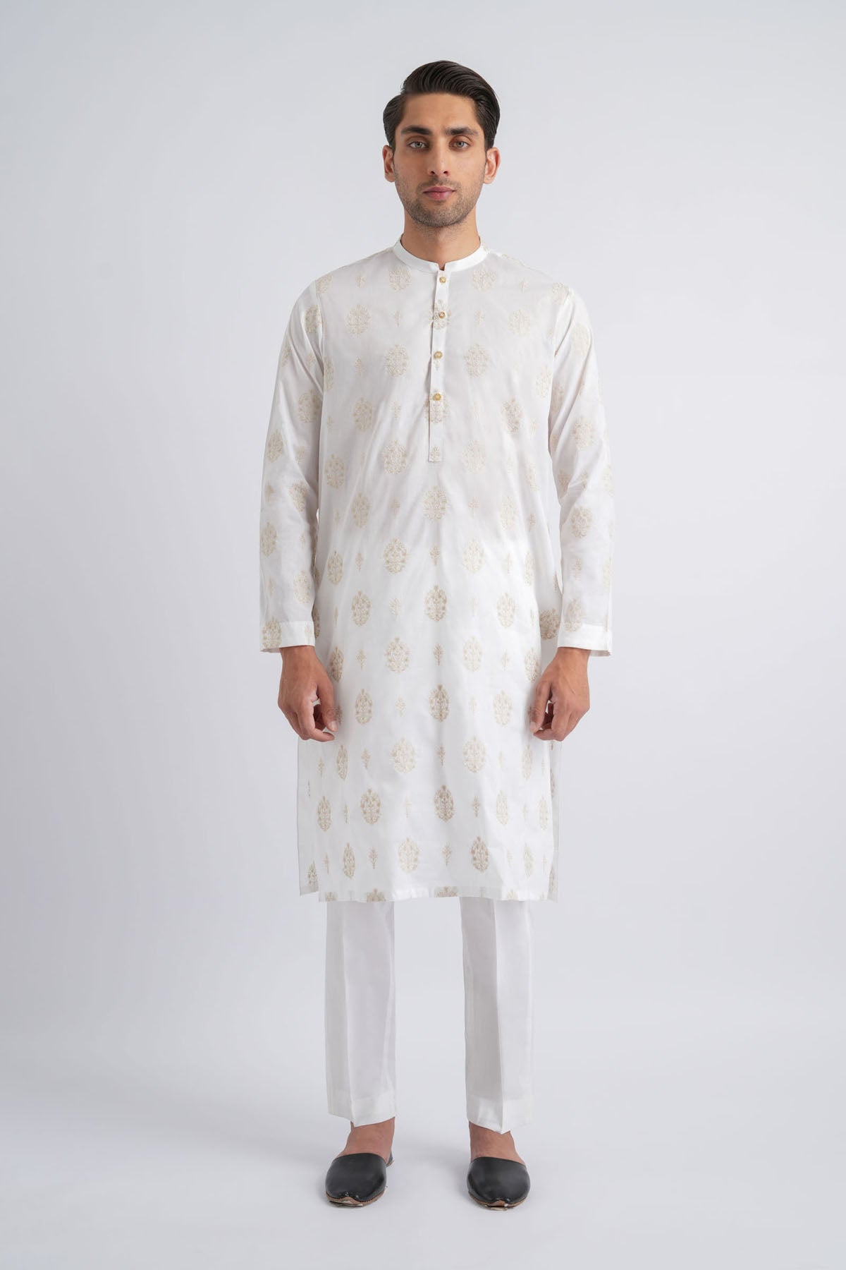 EMBROIDERED-KURTA-WHITE