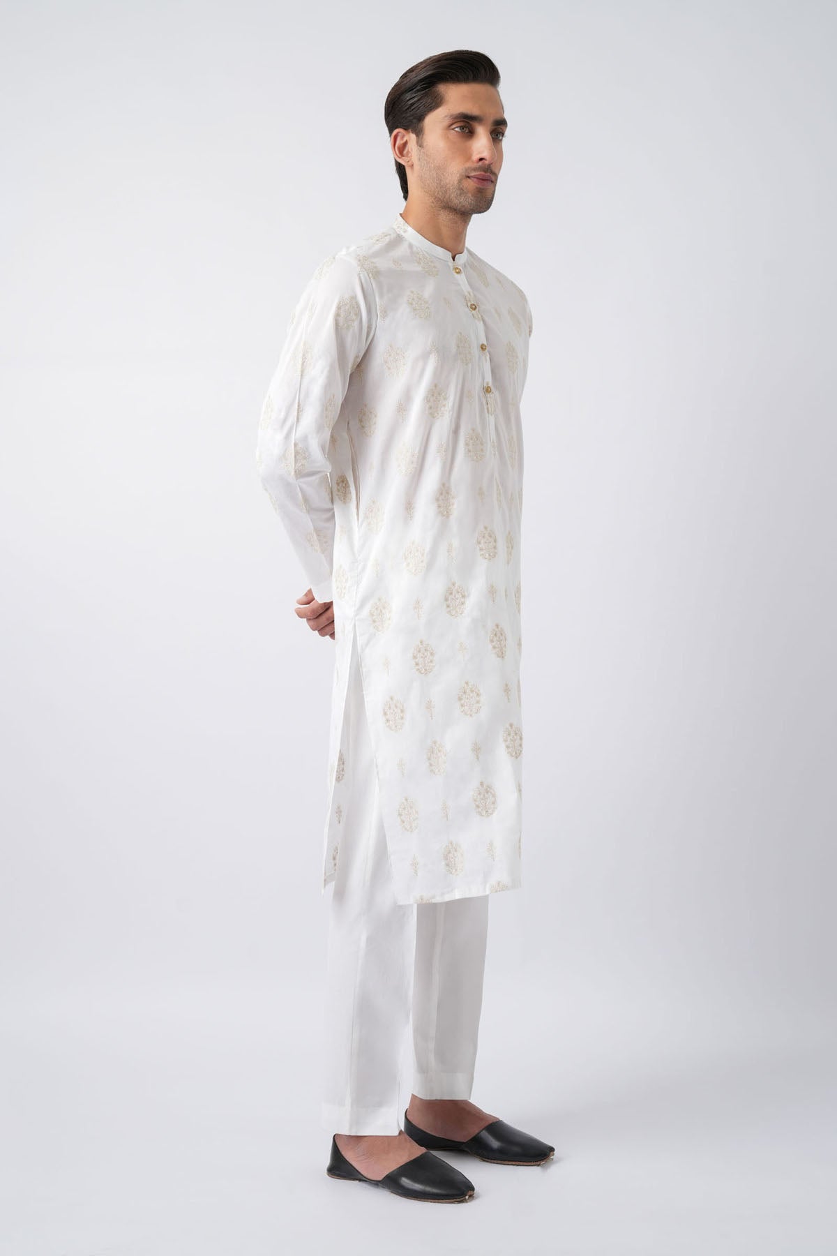 EMBROIDERED-KURTA-WHITE - shop at Bareezeman