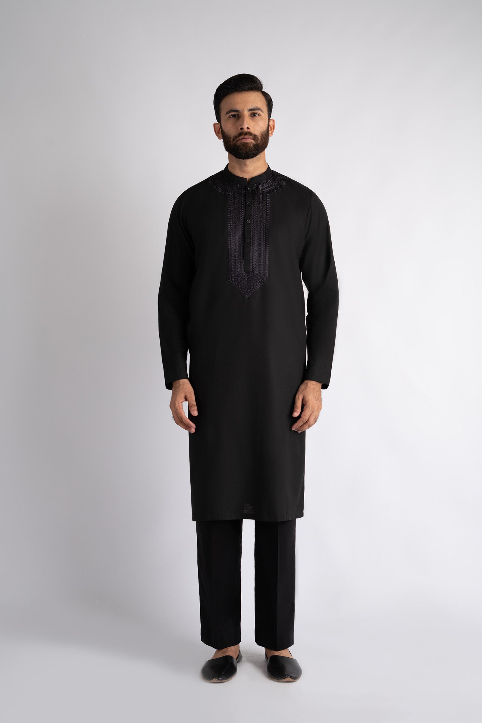 EMBROIDERED-KURTA-BLACK