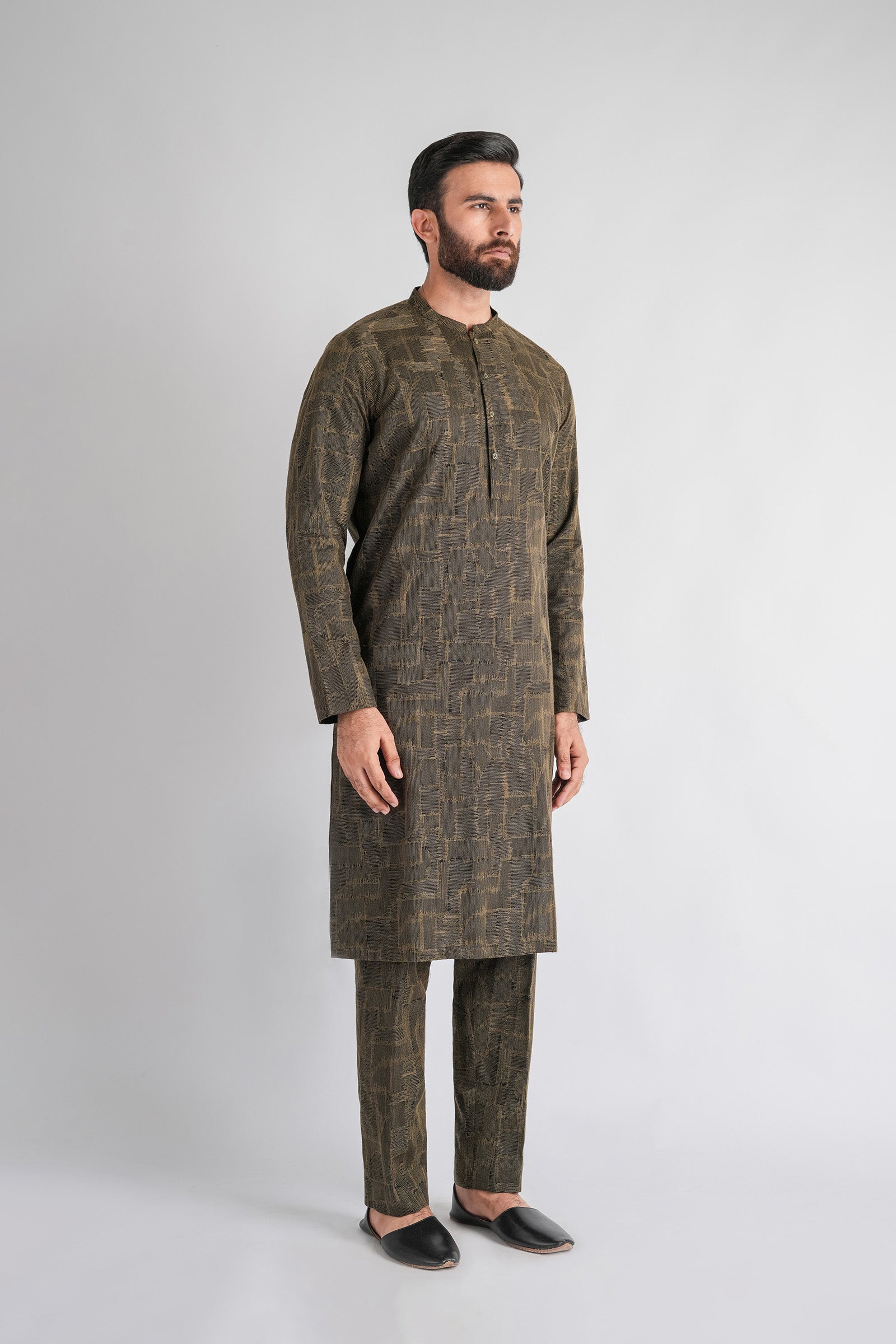 EMBROIDERED-KURTA-BLCK-GRN - shop at Bareezeman