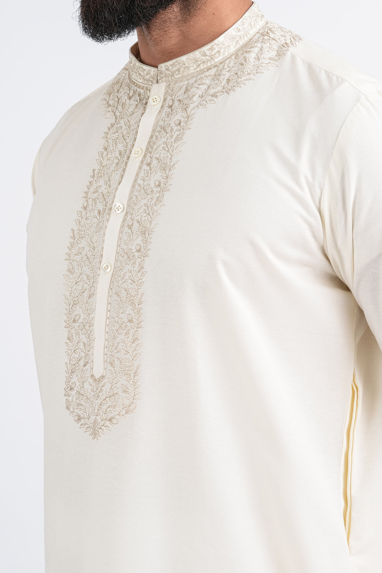 EMBROIDERED-KURTA-O-WHITE