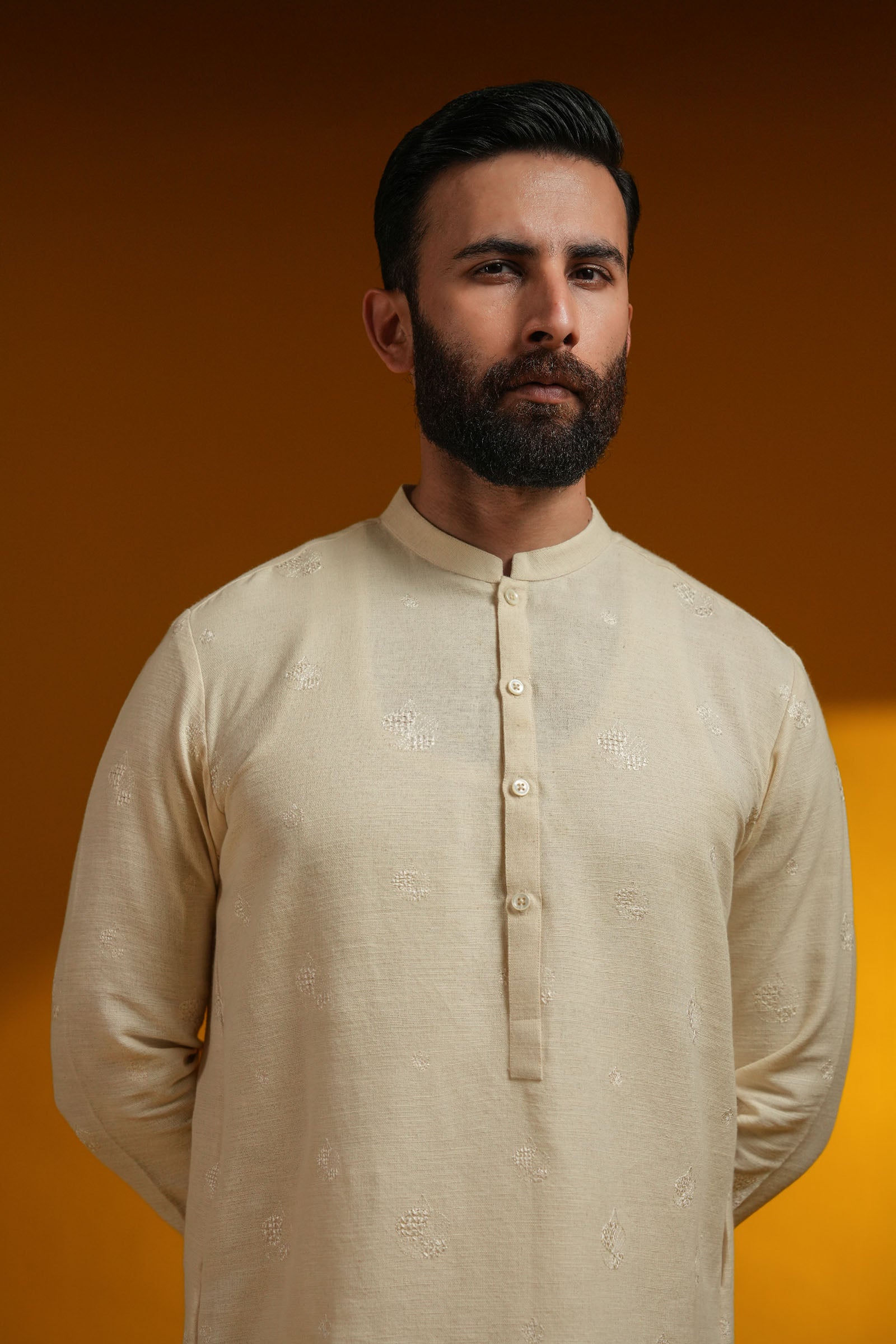 BASANT-KURTA-TROUSER-OFF-WHITE - shop at Bareezeman