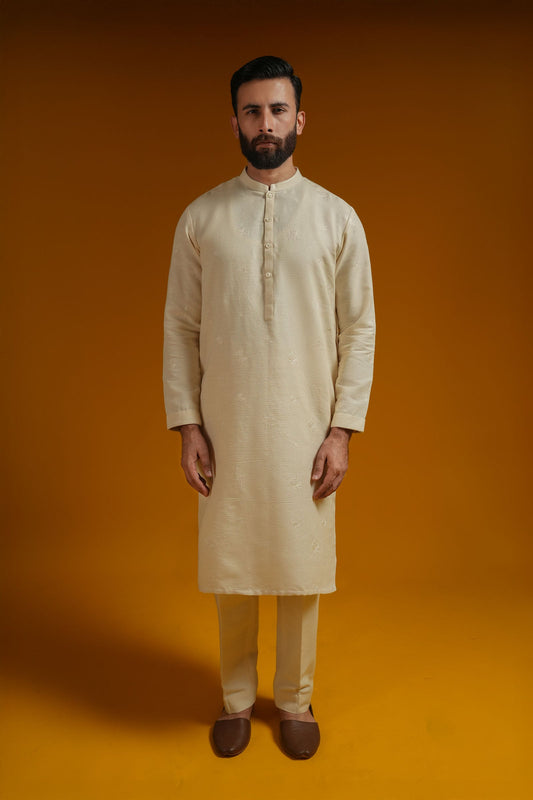 BASANT-KURTA-TROUSER-OFF-WHITE - shop at Bareezeman