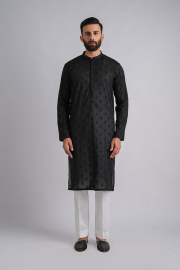 EMBROIDERED-KURTA-BLACK