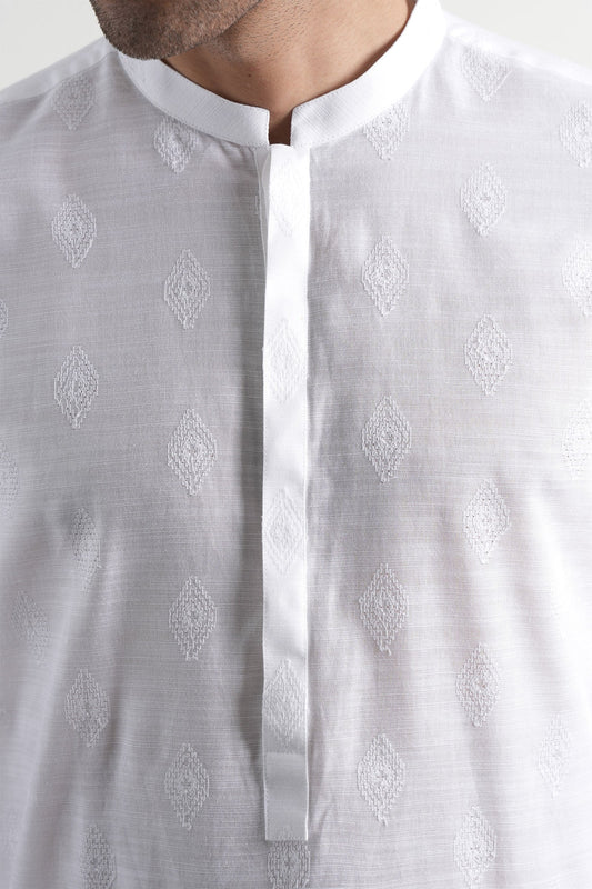 INT-Slub Khaddar Embroidered Kurta White